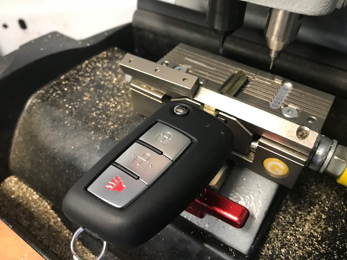 Car key replacement machine in Raleigh NC - 10 Minute Locksmith